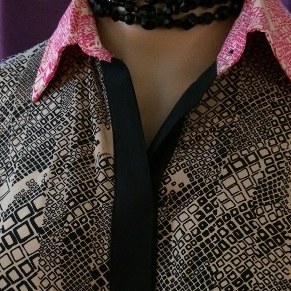 Trina Turk 100% Silk Top, Size Petite/Small - Picture 4 of 8